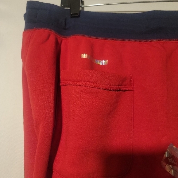 Men's Nike Sportswear Y2K Terry Fleece Sweat Shorts Red Size Large CI2996-611 - Picture 6 of 7